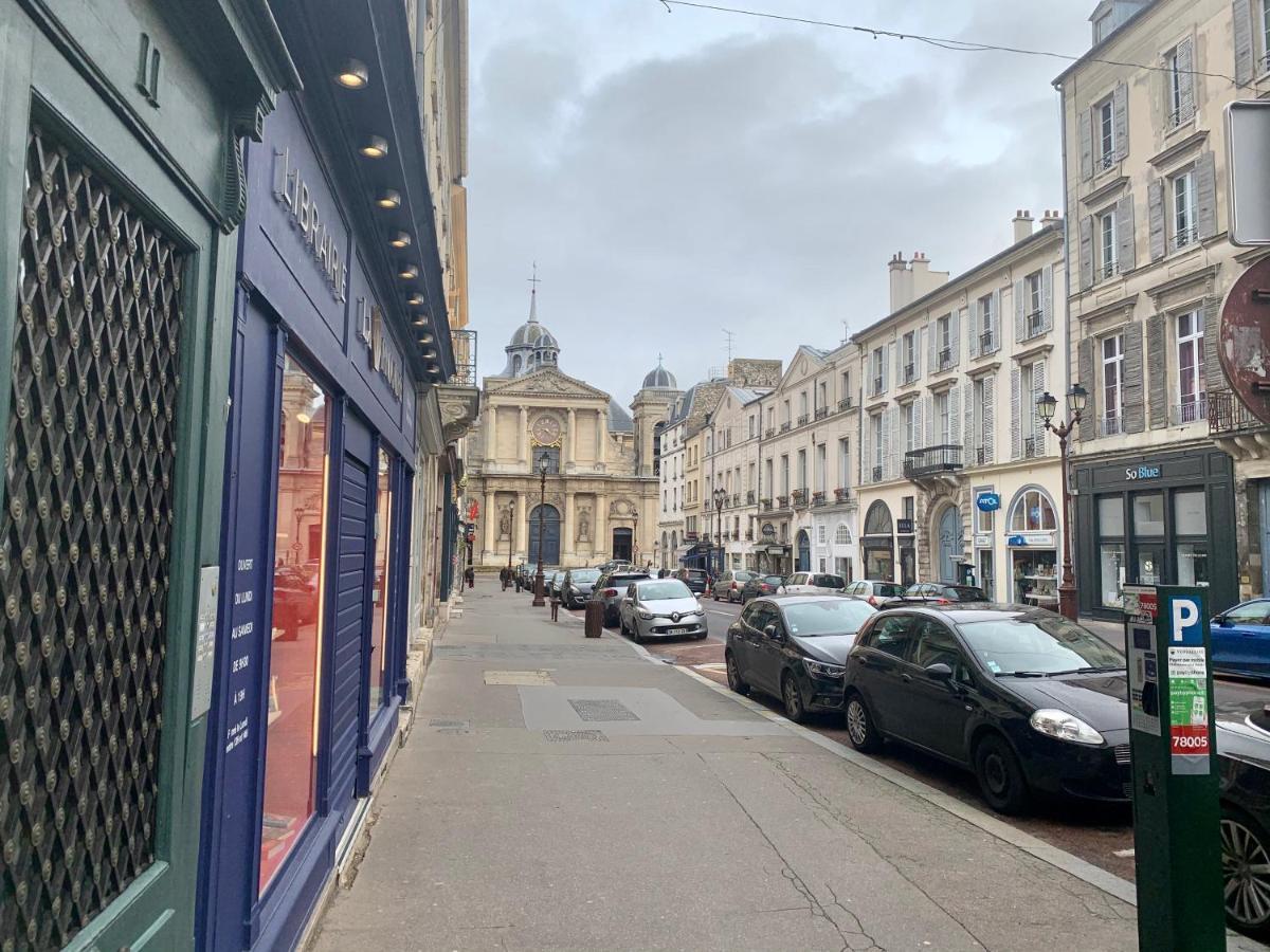 Appartement Versailles Quartier Notre Dame Au Pied Du Chateau Avec Parking ภายนอก รูปภาพ