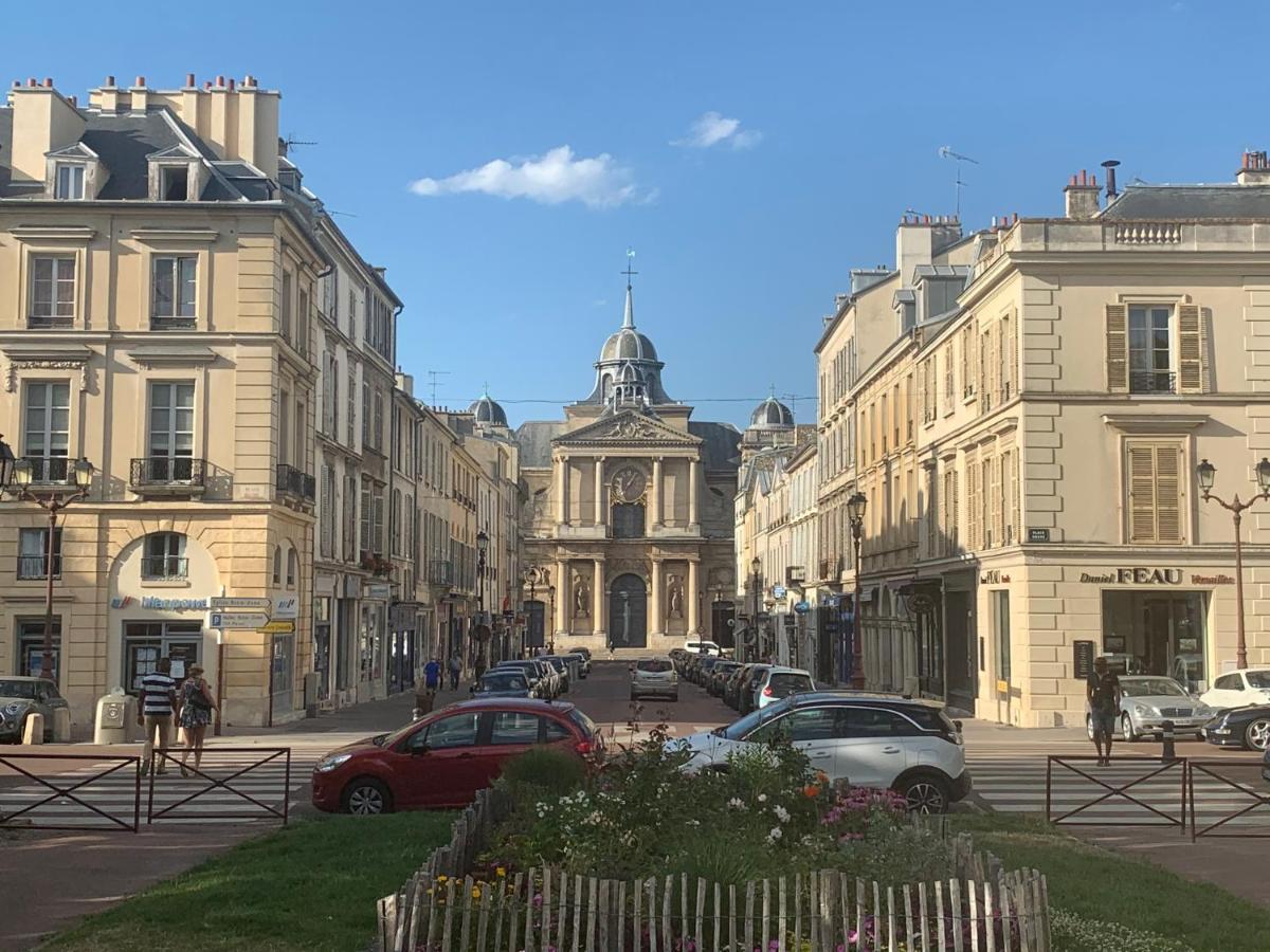 Appartement Versailles Quartier Notre Dame Au Pied Du Chateau Avec Parking ภายนอก รูปภาพ
