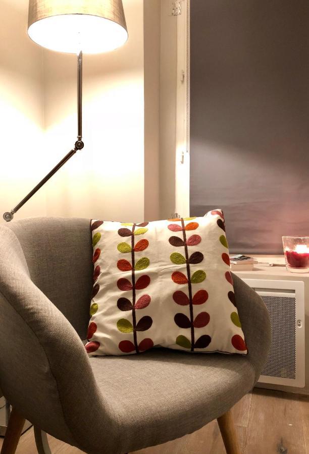Appartement Versailles Quartier Notre Dame Au Pied Du Chateau Avec Parking ภายนอก รูปภาพ