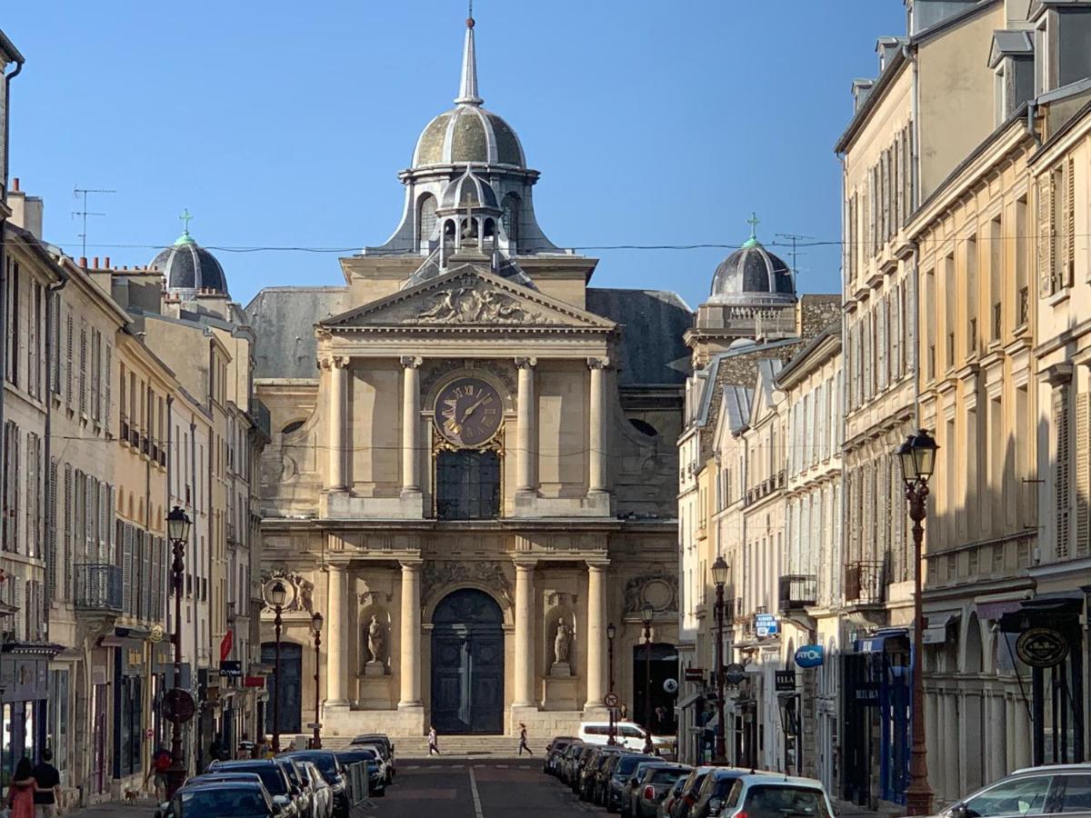 Appartement Versailles Quartier Notre Dame Au Pied Du Chateau Avec Parking ภายนอก รูปภาพ
