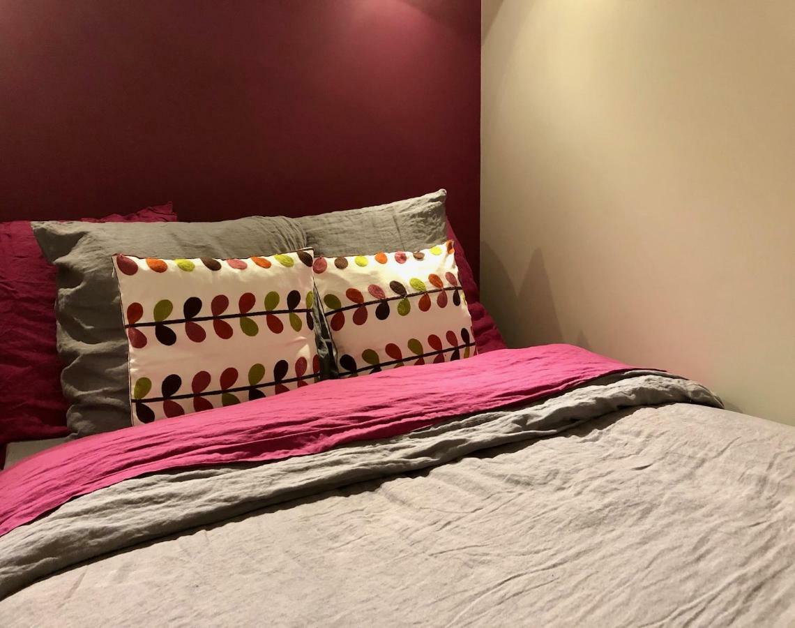Appartement Versailles Quartier Notre Dame Au Pied Du Chateau Avec Parking ภายนอก รูปภาพ